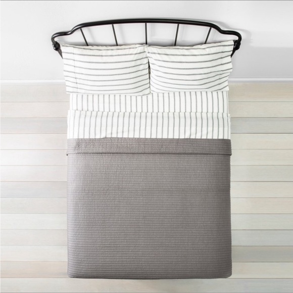 Hearth & Hand Bedding King Hearth Hand Solid Textured Stripe Quilt